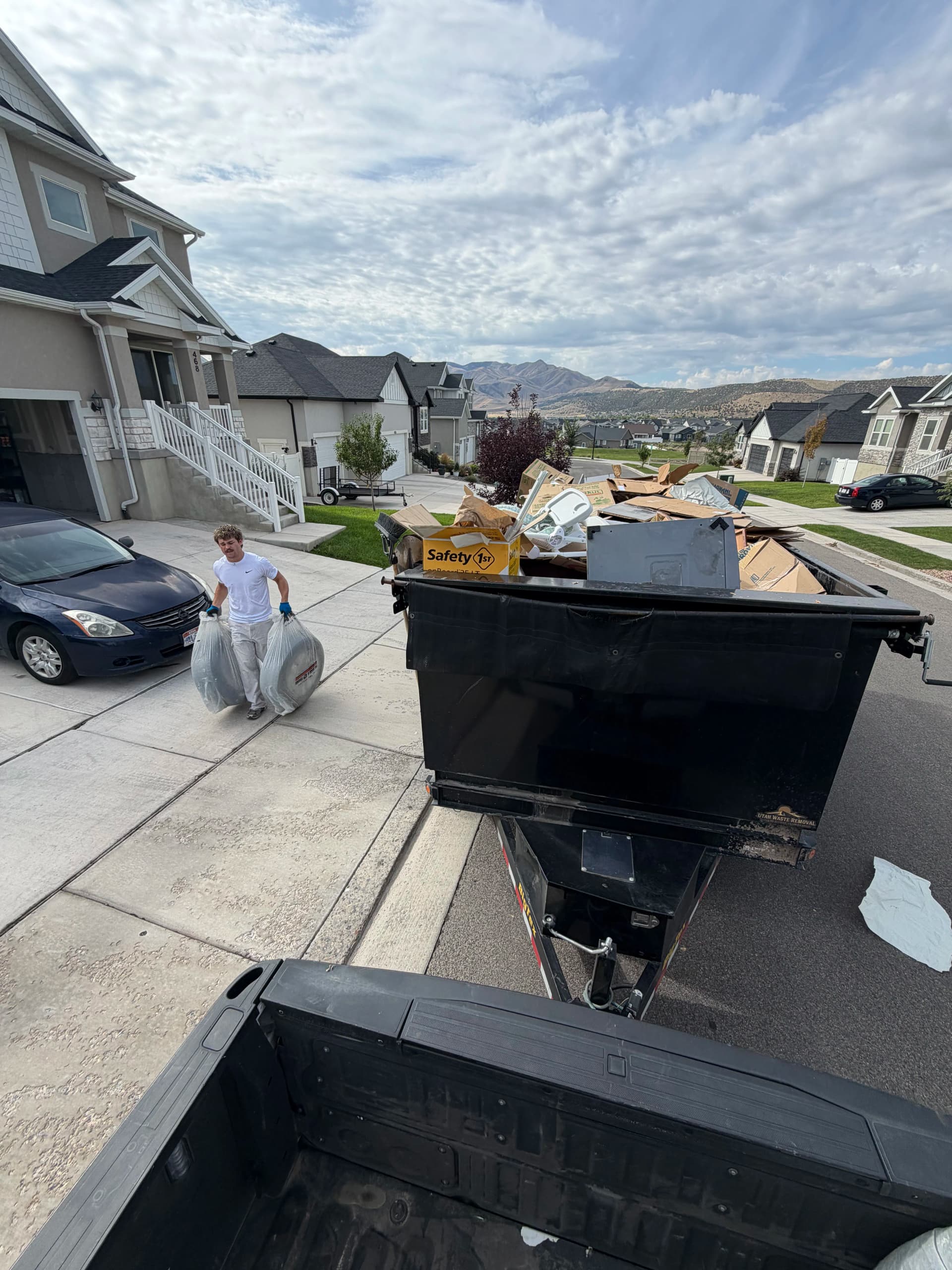Garage Cleanout Gets a Packed Trailer and a Free Space image